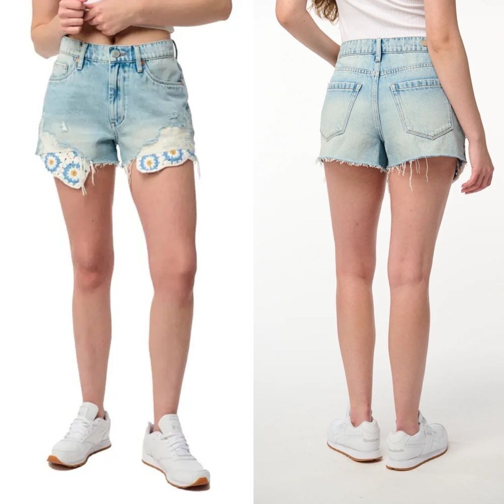 Organic Cotton The Barrow Blank NYC Crochet Daisy Vintage High Rise Shorts 28
